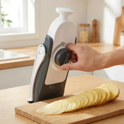 Easy Slice: Corta verduras en segundos y sin arriesgar tus dedos con este picador seguro.